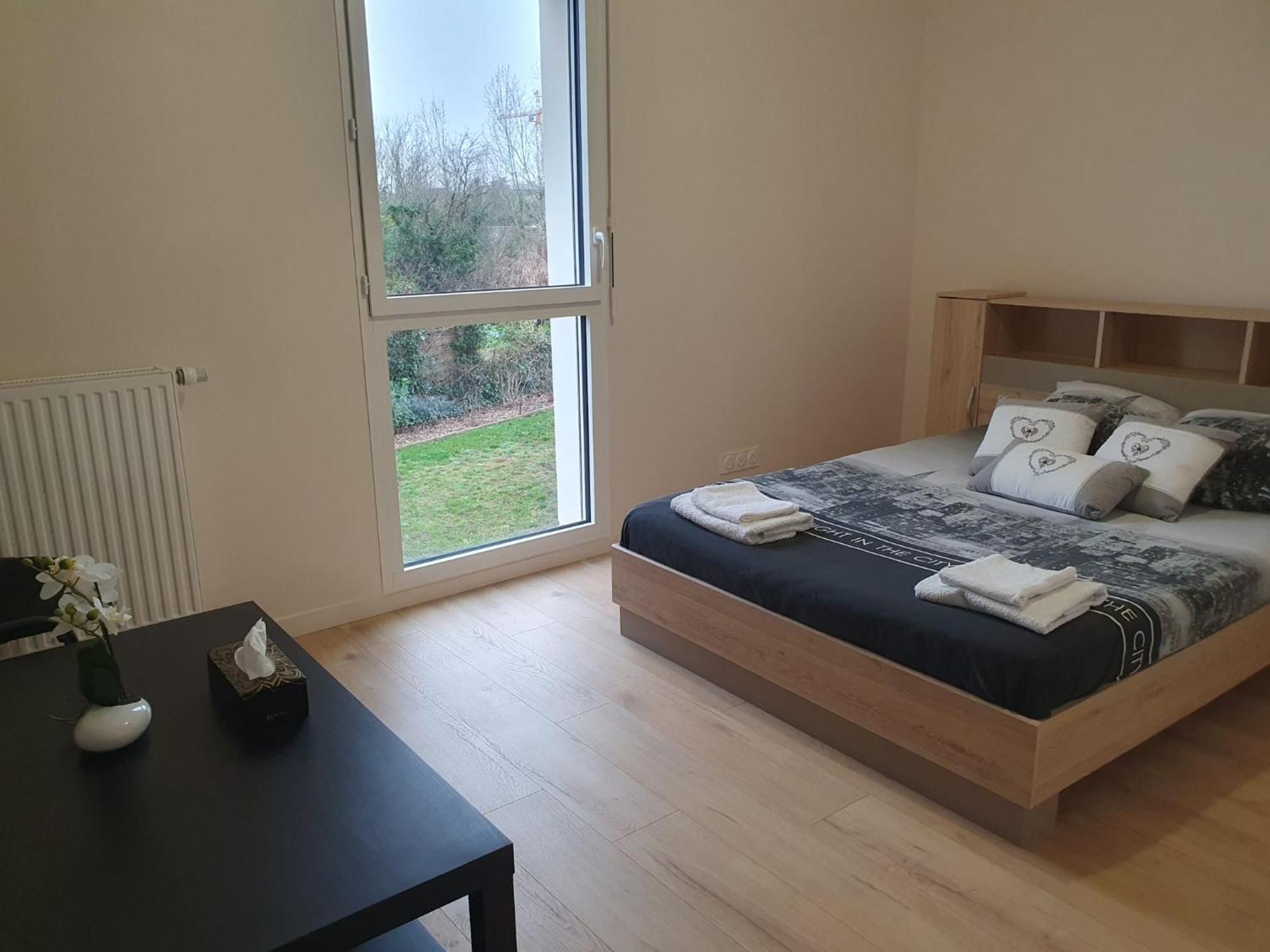 Appartement A Floirac Avec 2 Chambres, Un Parking Prive, Une Terrasse, A 5 Minutes En Voiture De L'Arkea Arena De Bordeaux Ngoại thất bức ảnh